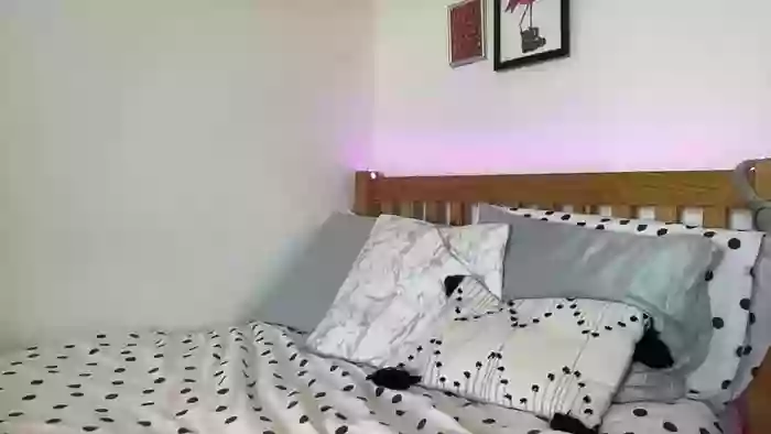 GoldieUKx