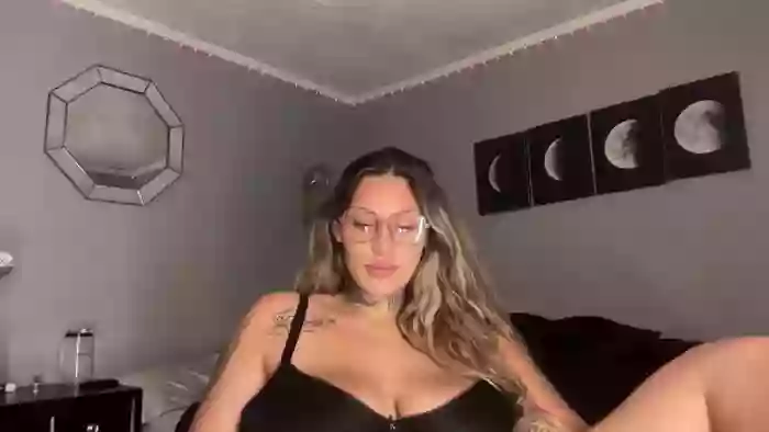 AlicianaHillz