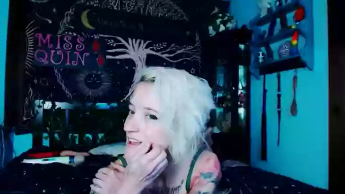 MissQuinCam