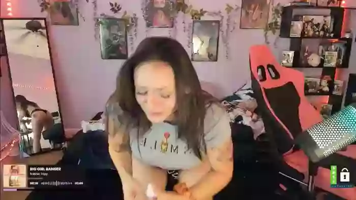 Alyx_Singer