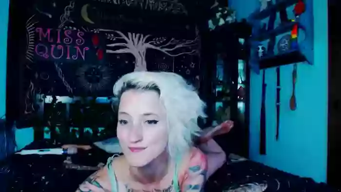 MissQuinCam