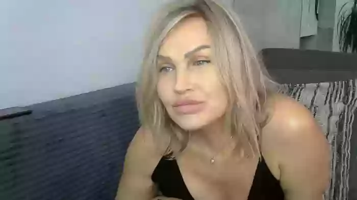 Evie_Paige