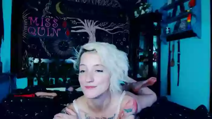 MissQuinCam