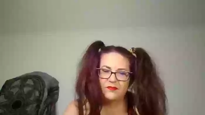 KinkyCorina