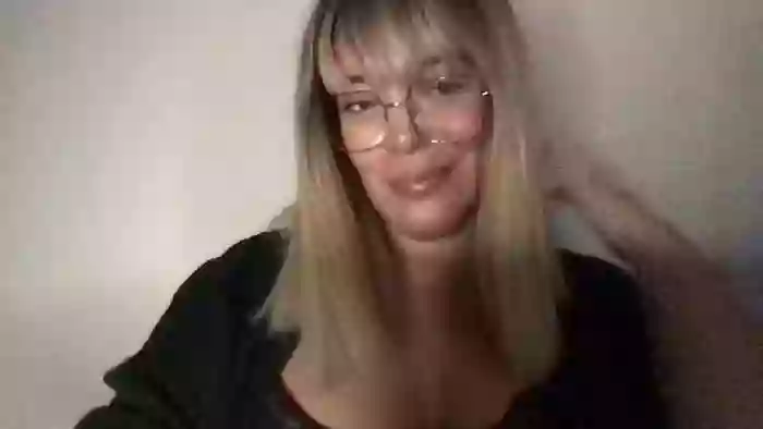MistressLouUK