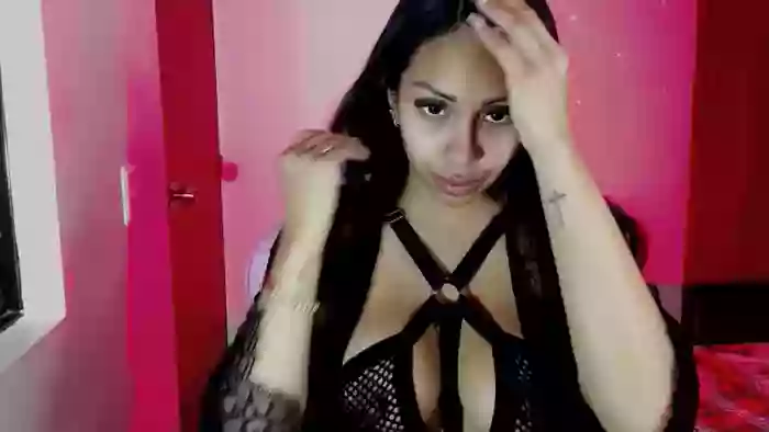 LATINA_BIG_CLITXXX
