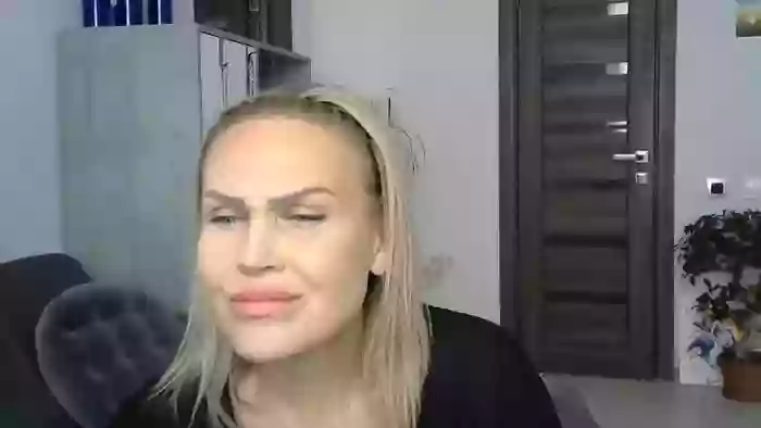 Evie_Paige