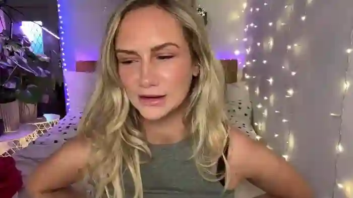 GoldieUKx