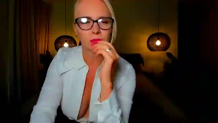 MsLindsayDevis