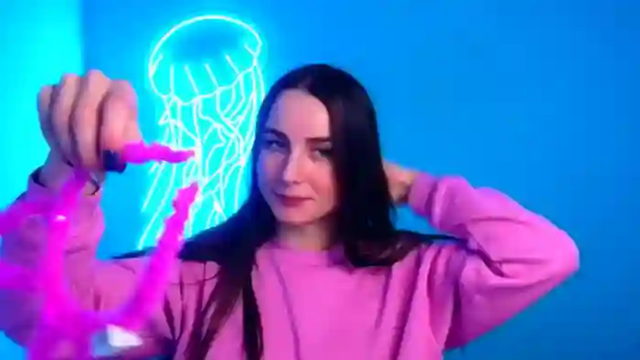 Scarlett_Wonder