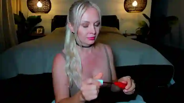 MsLindsayDevis