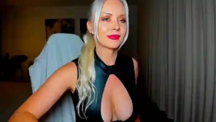 MsLindsayDevis