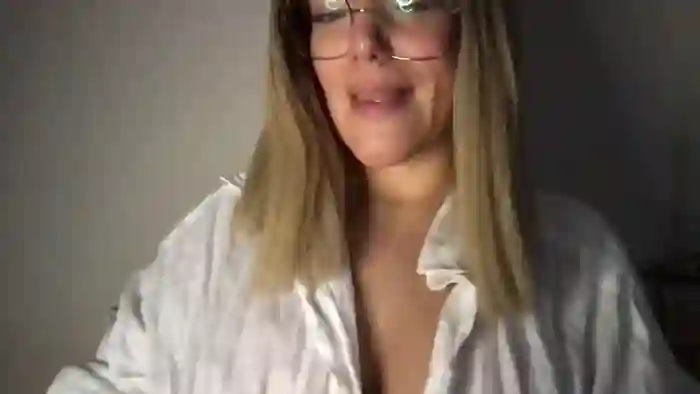 MistressLouUK