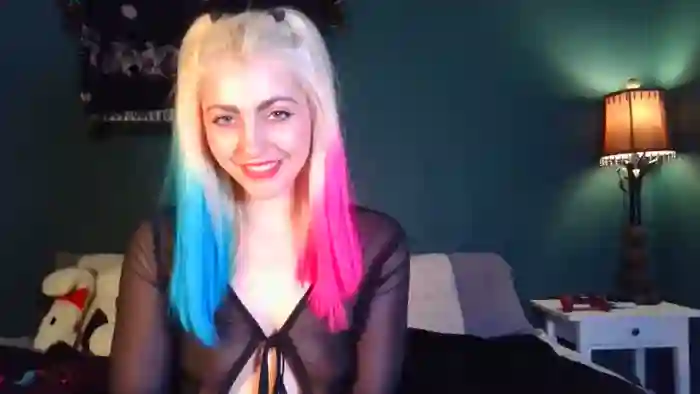 AlexMarieXOXO