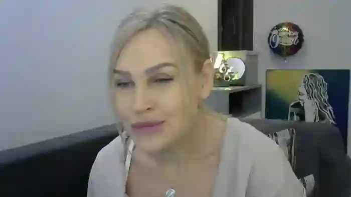 Evie_Paige