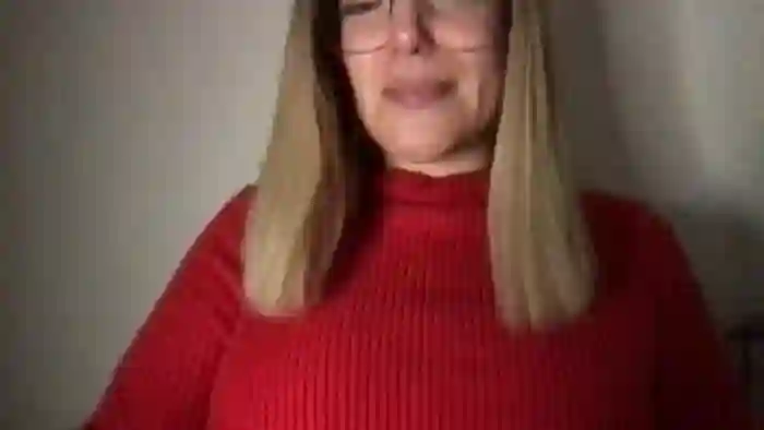 MistressLouUK