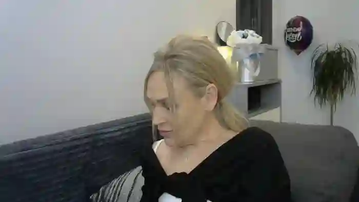 Evie_Paige