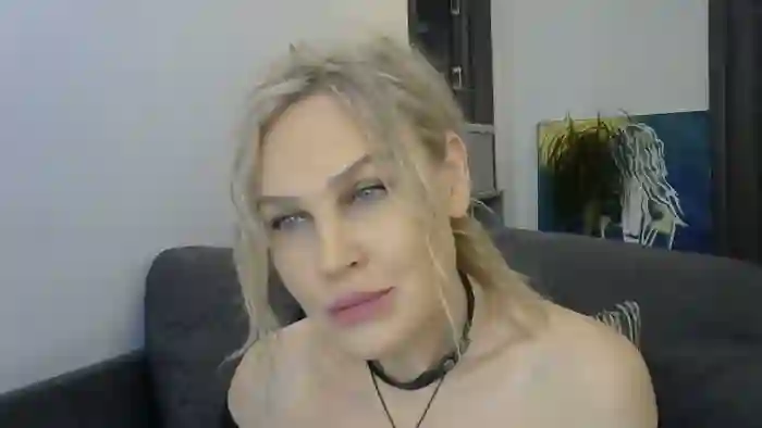 Evie_Paige