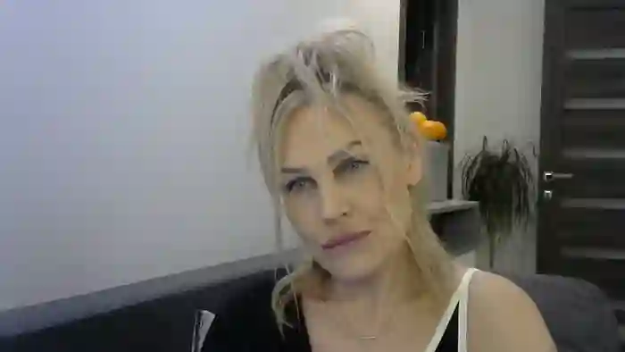 Evie_Paige