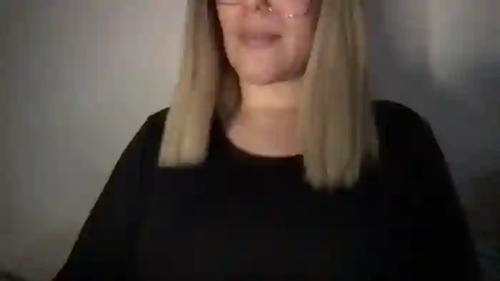 MistressLouUK