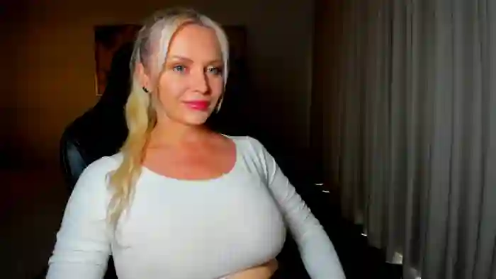 MsLindsayDevis