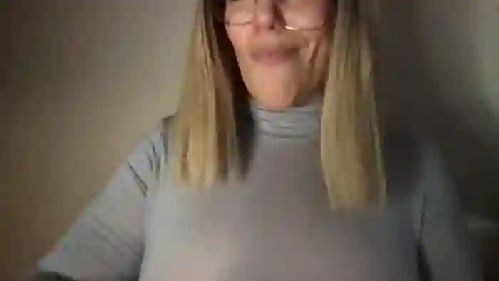 MistressLouUK