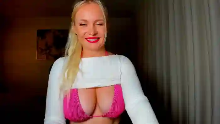MsLindsayDevis