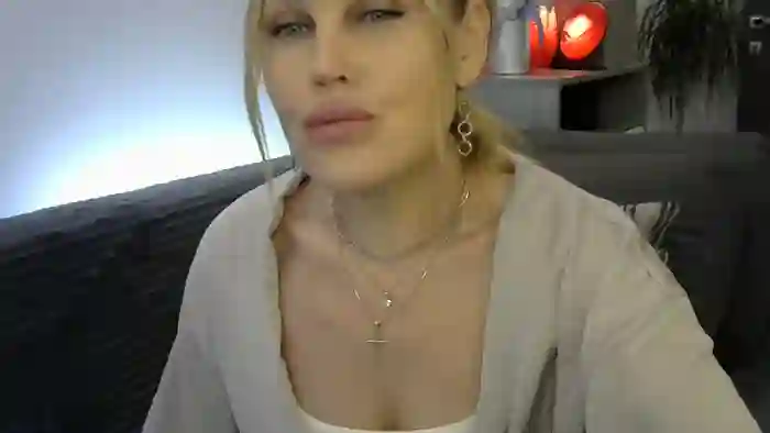 Evie_Paige