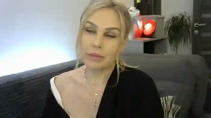 Evie_Paige