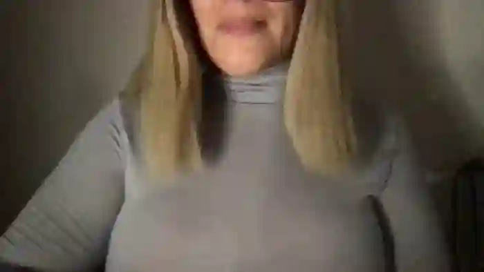 MistressLouUK