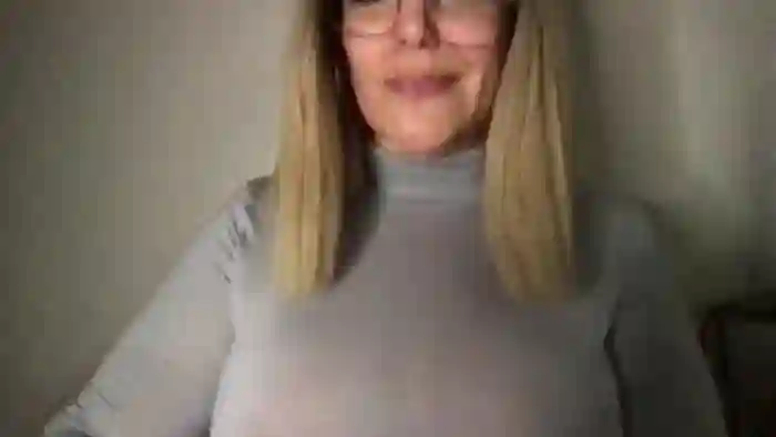 MistressLouUK