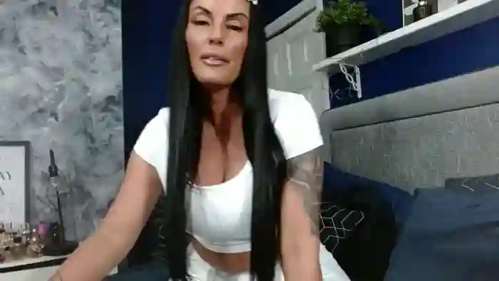 BellaVixen23