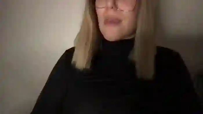MistressLouUK