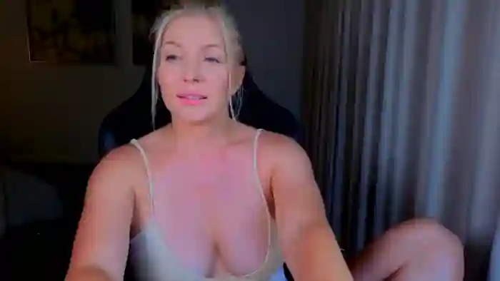 MsLindsayDevis
