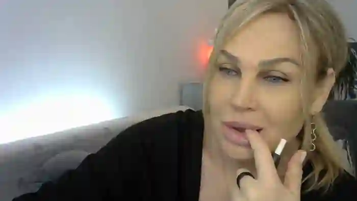 Evie_Paige