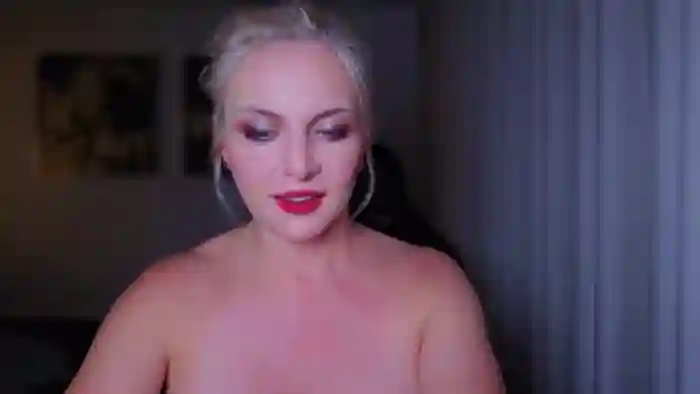 MsLindsayDevis