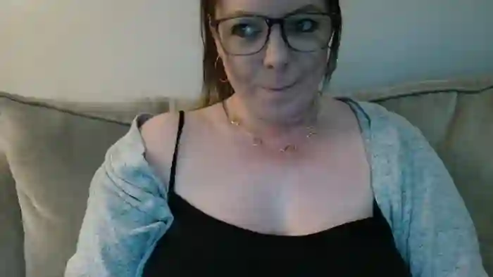 CurvyCourtneyUK