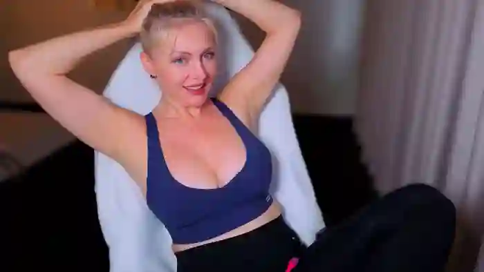 MsLindsayDevis