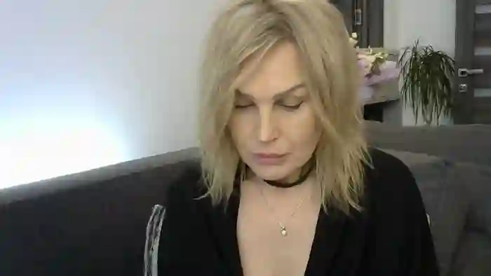 Evie_Paige