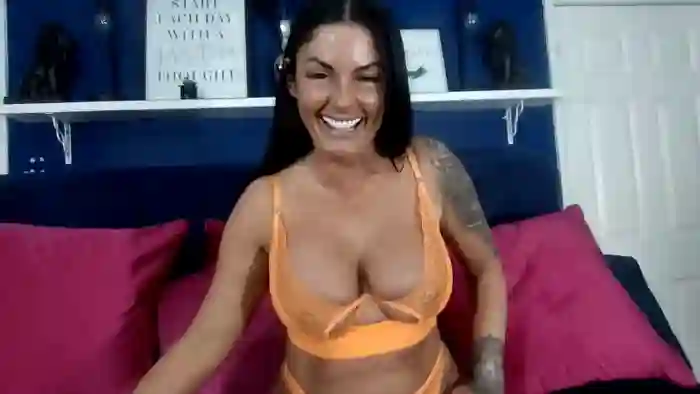 BellaVixen23