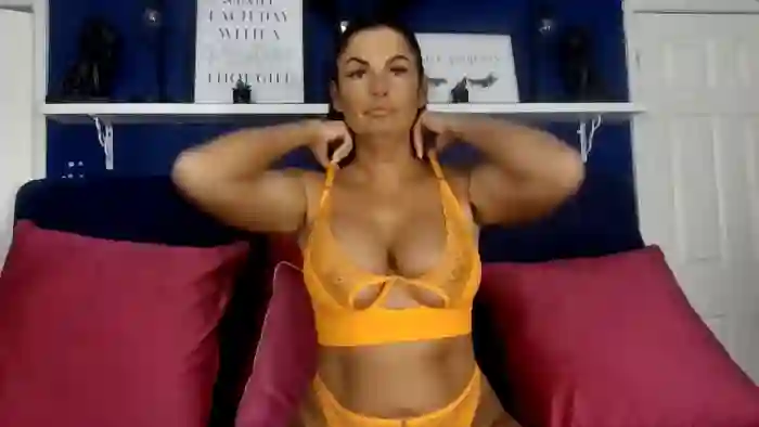 BellaVixen23