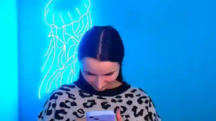 Scarlett_Wonder
