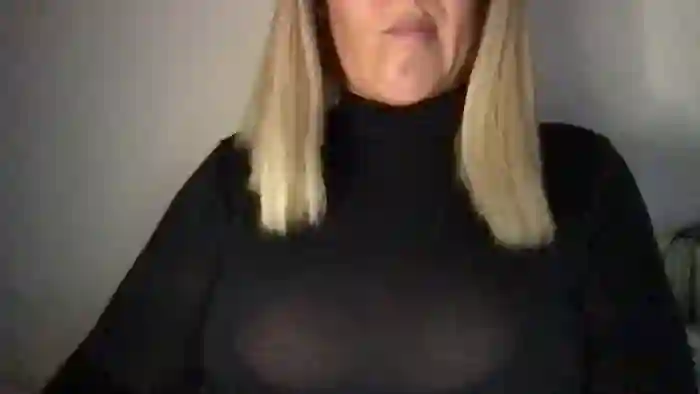 MistressLouUK