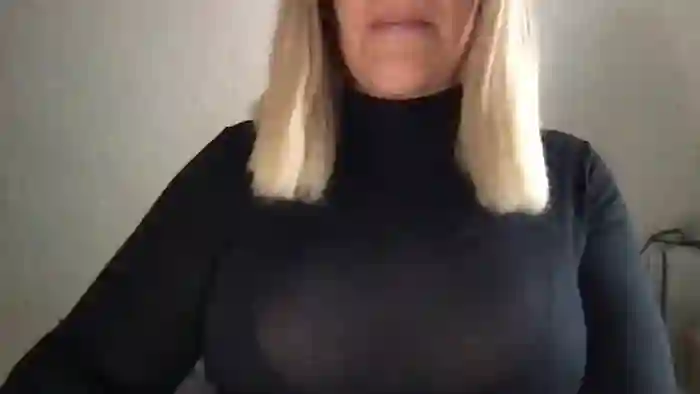 MistressLouUK