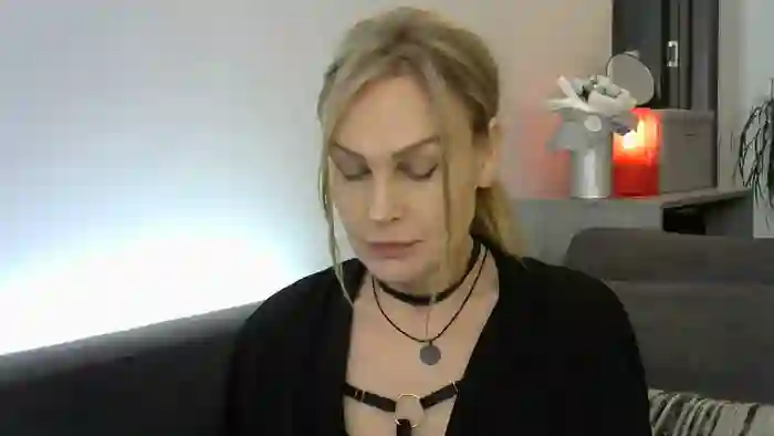 Evie_Paige