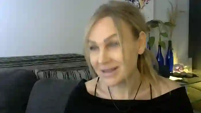 Evie_Paige