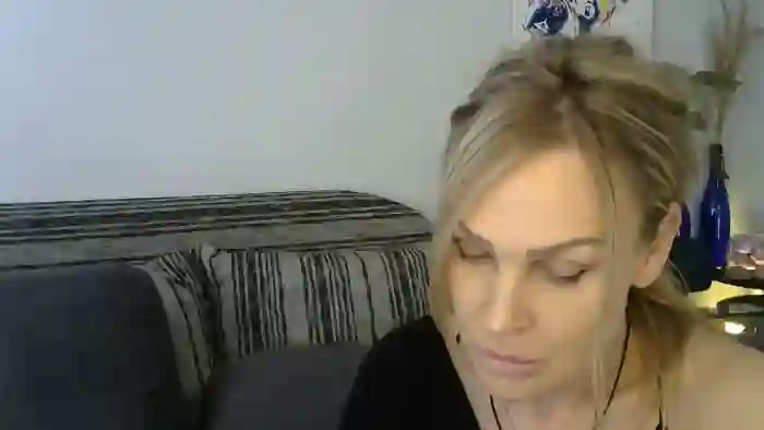 Evie_Paige