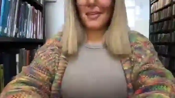 MistressLouUK