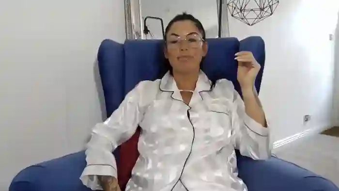 BellaVixen23