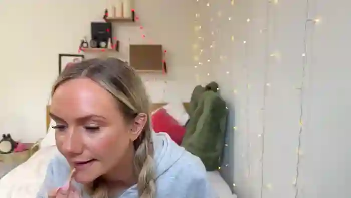 GoldieUKx